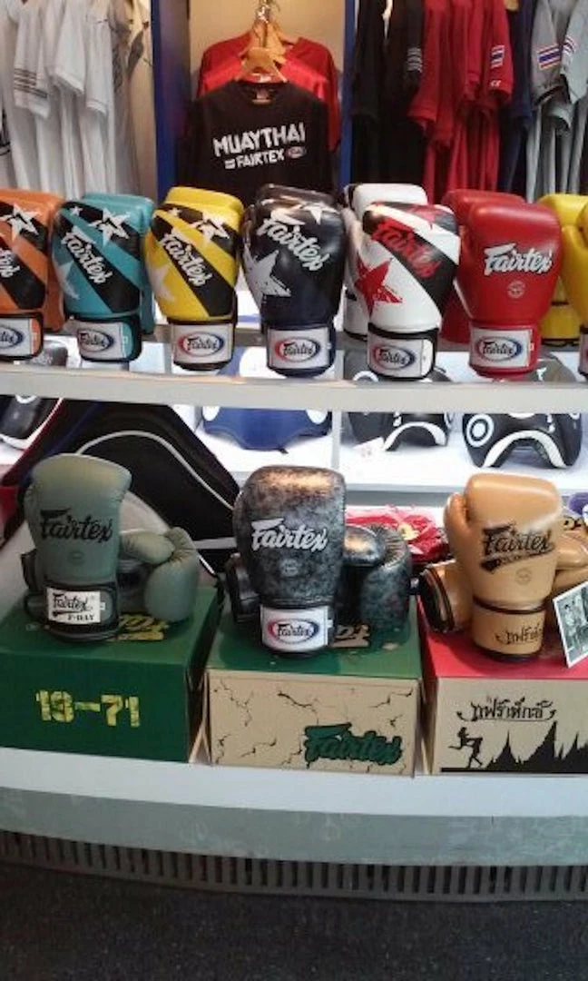 Fairtex "AUSTRALIA" Muay Thai Style Training Gloves - BGV1