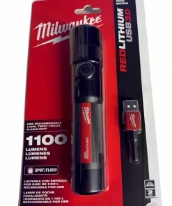 Accessories Milwaukee USB Rechargable 1100-Lumen Twist Focus Flashlight