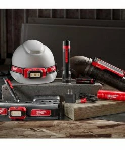 Accessories Milwaukee USB Rechargable 1100-Lumen Twist Focus Flashlight