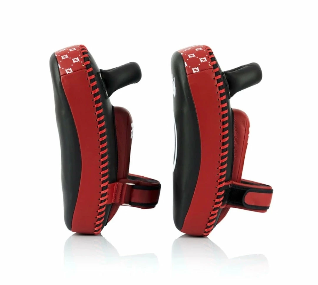 Pads & Mitts Fairtex Muay Thai Kickboxing Curved Small Lightweight Thai Pads - KPLC6 - Black/Red - Sold As A Pair