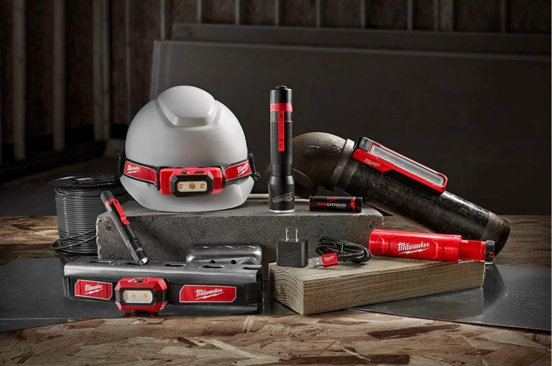 Milwaukee Penlight 100-Lumen Twist Focus Flashlight Accessories