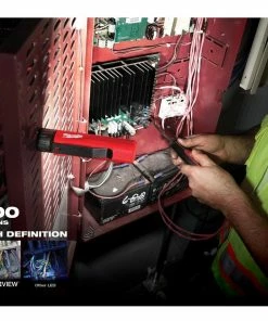 Milwaukee 300 Lumens LED Magnetic Flood Light